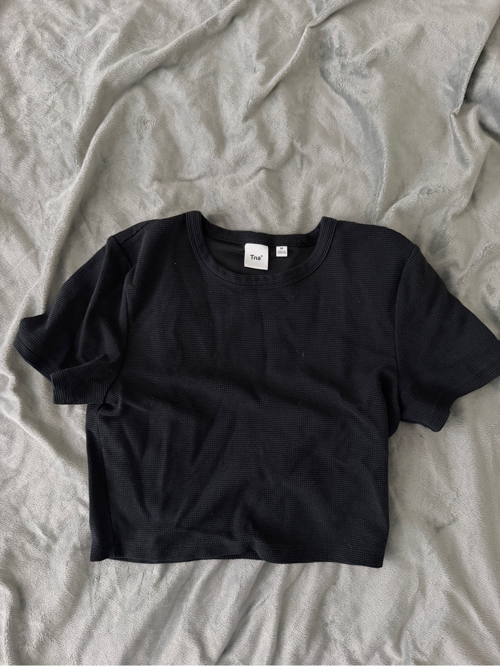 Aritzia TNA Ribbed Black Crop Top